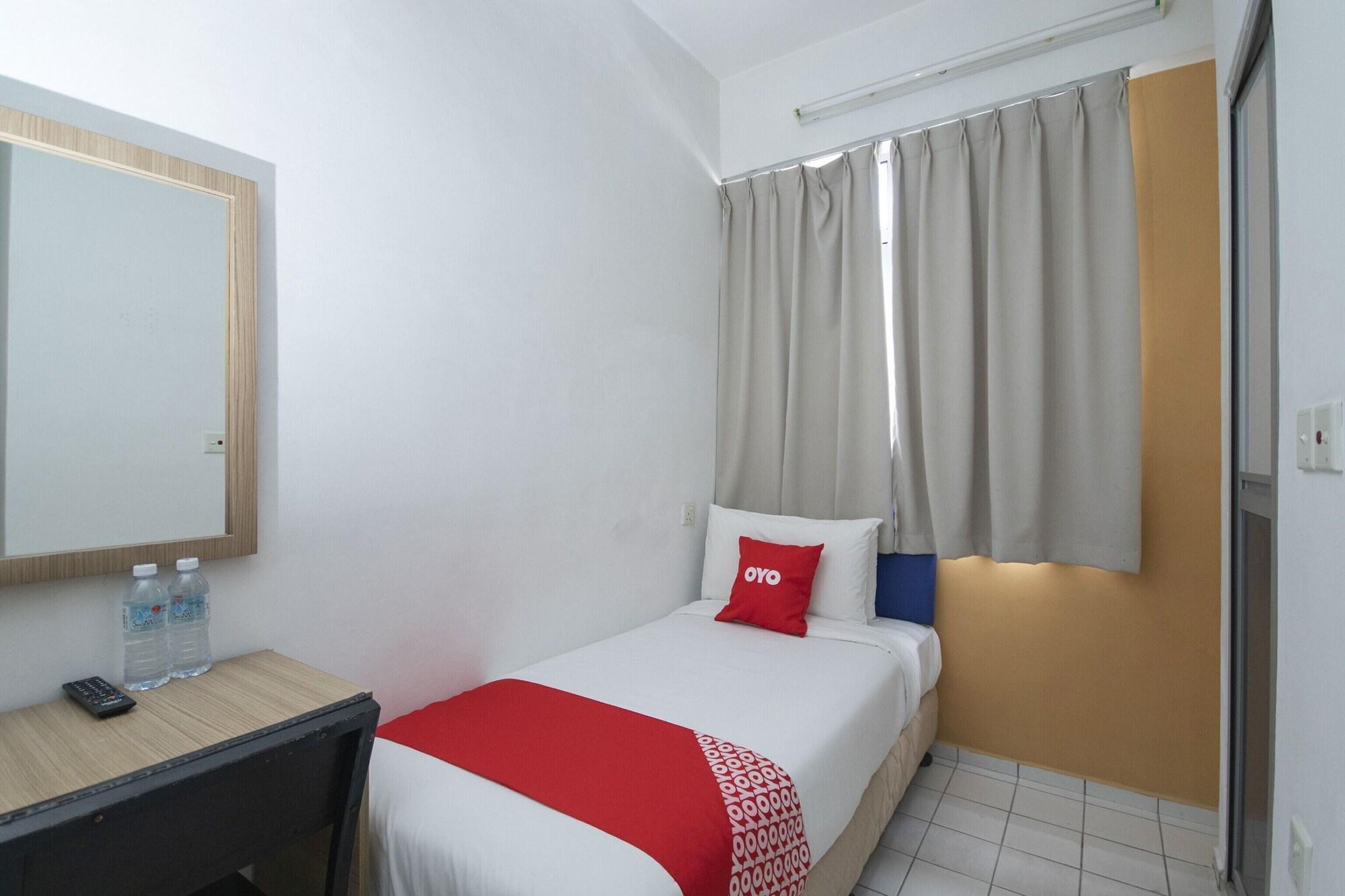 City Campus Lodge And Hotel Куала-Лумпур Экстерьер фото